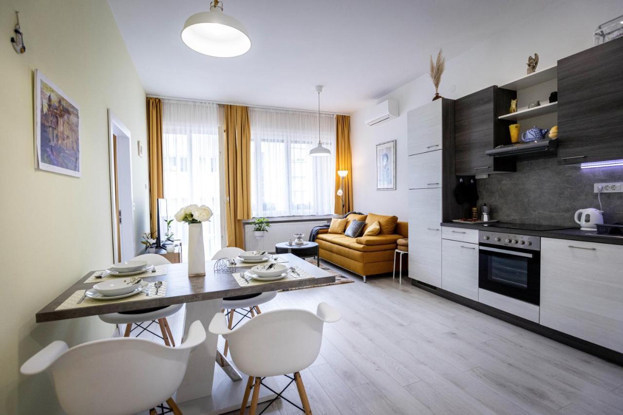 Deluxe Apartman Egle1 I Studio Egle 2 Zagreb Buitenkant foto
