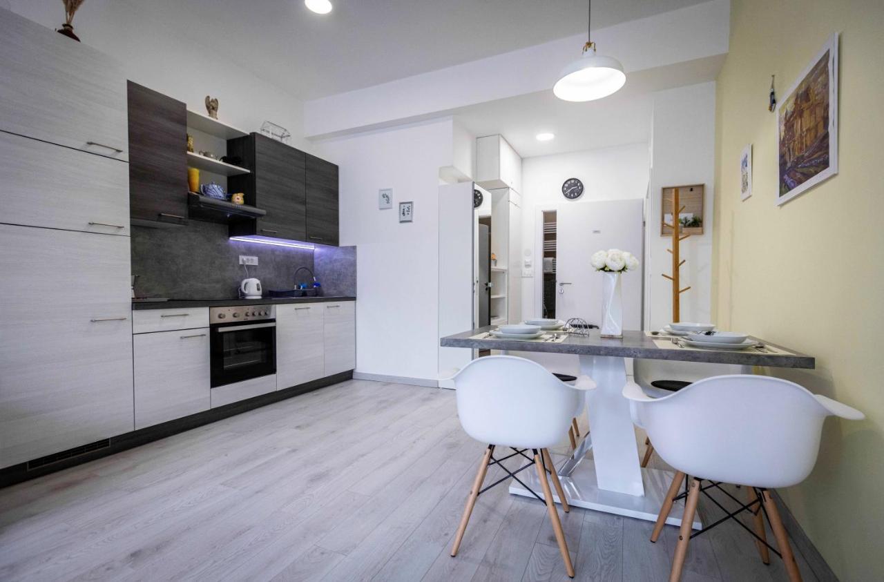 Deluxe Apartman Egle1 I Studio Egle 2 Zagreb Buitenkant foto